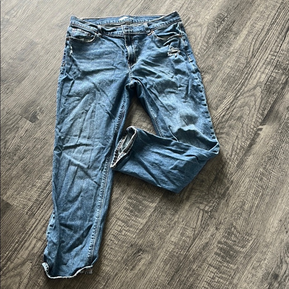 Old Navy Boyfriend Mid Rise Jean